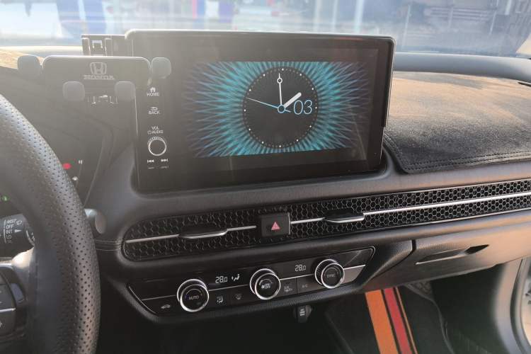 Used Honda ZR-V 2022 1.5T CVT Luxury Edition Audio And AC Panel