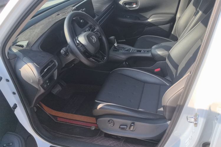 Used Honda ZR-V 2022 1.5T CVT Luxury Edition Driver Seat
