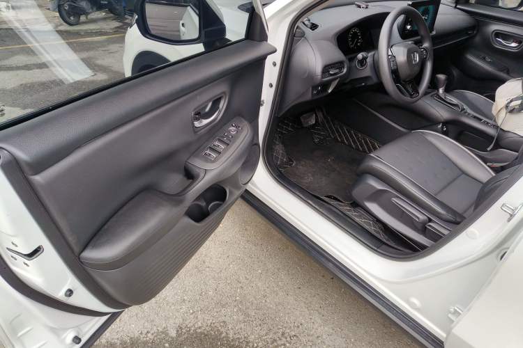 Used Honda ZR-V 2023 1.5T CVT Tech Edition Driver Seat