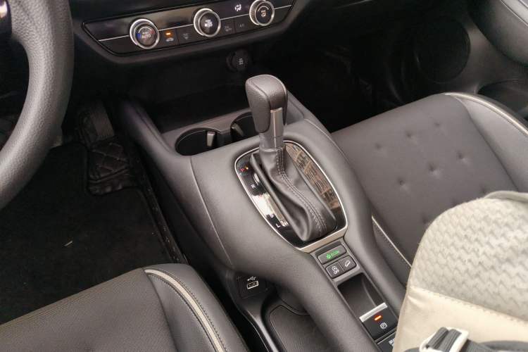Used Honda ZR-V 2023 1.5T CVT Tech Edition Gear Lever
