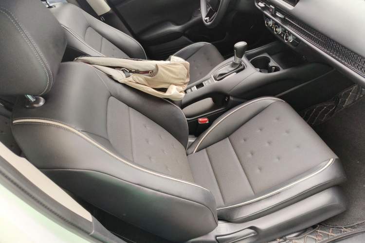 Used Honda ZR-V 2023 1.5T CVT Tech Edition Right Front Seat