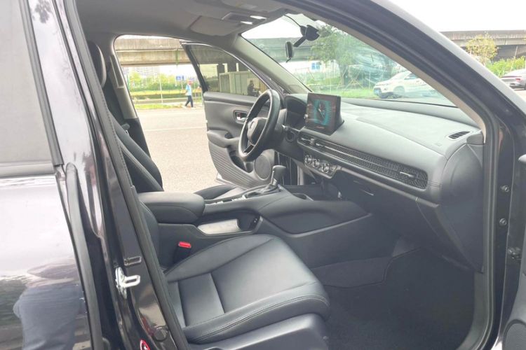 Used Honda ZR-V 2022 1.5T CVT Elite Edition Interior 11