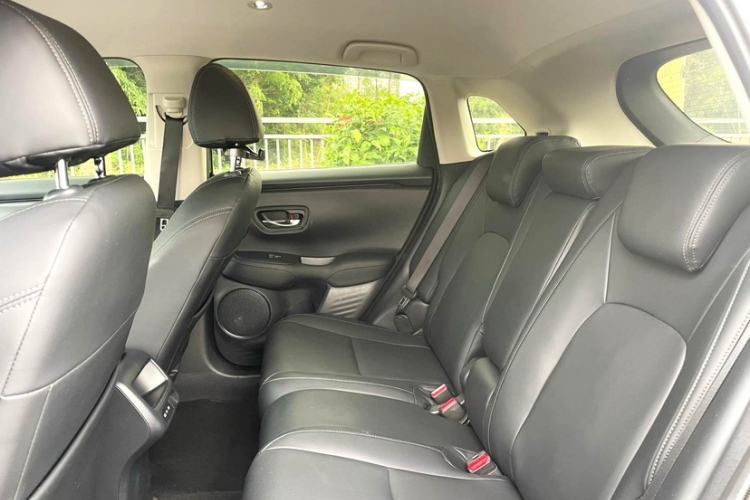 Used Honda ZR-V 2022 1.5T CVT Elite Edition Interior 3