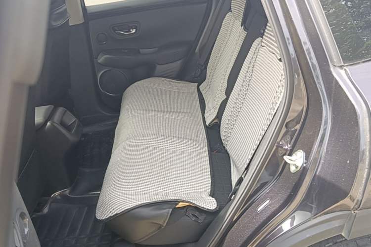 Used Honda ZR-V 2022 1.5T CVT Elite Edition Left Rear Seat