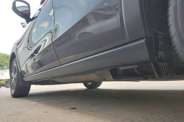 Used Honda ZR-V 2022 1.5T CVT Elite Edition Left Side Sill