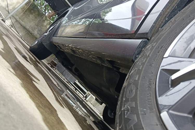 Used Honda ZR-V 2022 1.5T CVT Elite Edition Left Side Sill