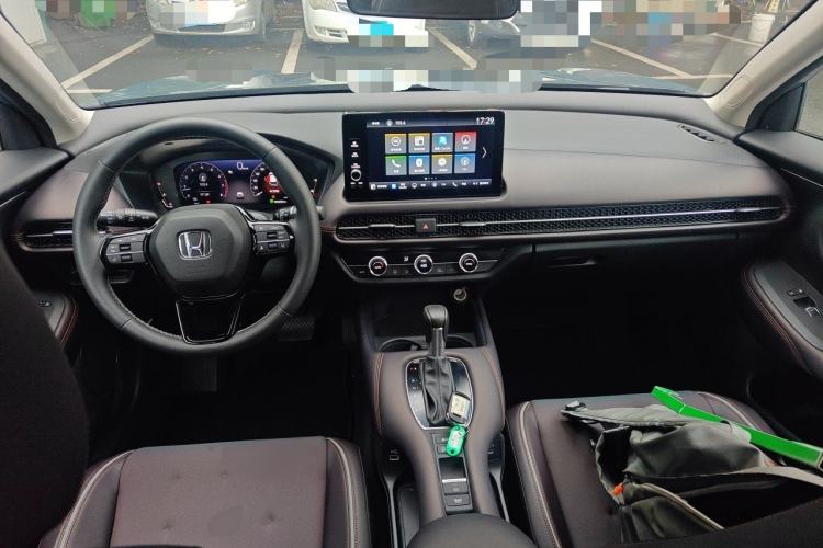 Used Honda ZR-V 2022 1.5T CVT Luxury Edition Center Console