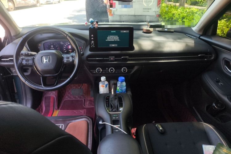 Used Honda ZR-V 2022 1.5T CVT Luxury Edition Center Console