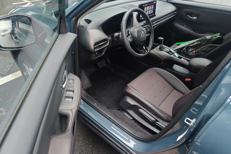 Used Honda ZR-V 2022 1.5T CVT Luxury Edition Driver Seat