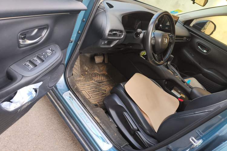Used Honda ZR-V 2022 1.5T CVT Luxury Edition Driver Seat