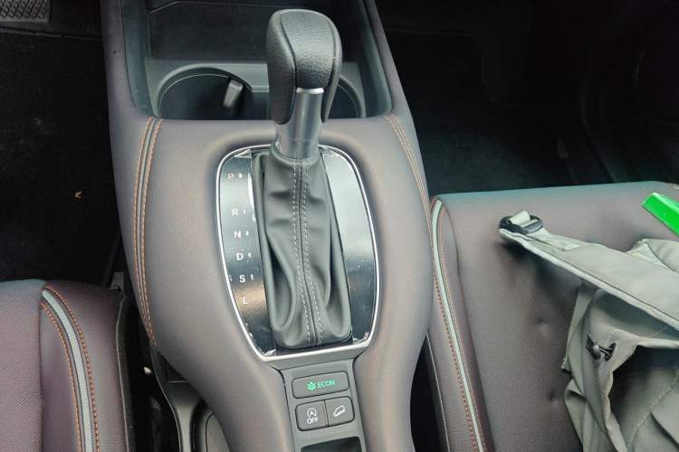 Used Honda ZR-V 2022 1.5T CVT Luxury Edition Gear Lever