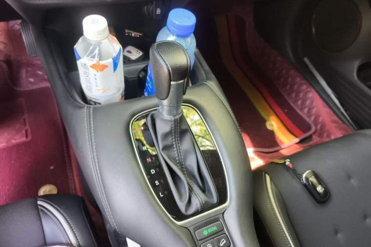 Used Honda ZR-V 2022 1.5T CVT Luxury Edition Gear Lever