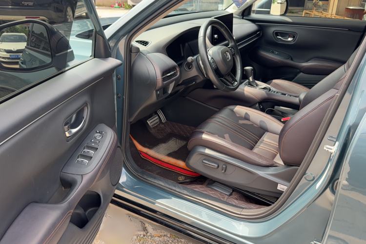 Used Honda ZR-V 2022 1.5T CVT Deluxe Edition Interior 3