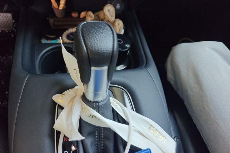 Used Honda ZR-V 2022 1.5T CVT Elite Edition Gear Lever