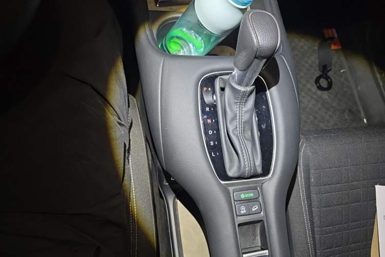 Used Honda ZR-V 2022 1.5T CVT Elite Edition Gear Lever