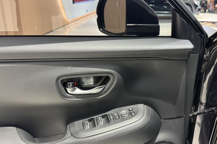 Used Honda ZR-V 2022 1.5T CVT Elite Edition Interior 4