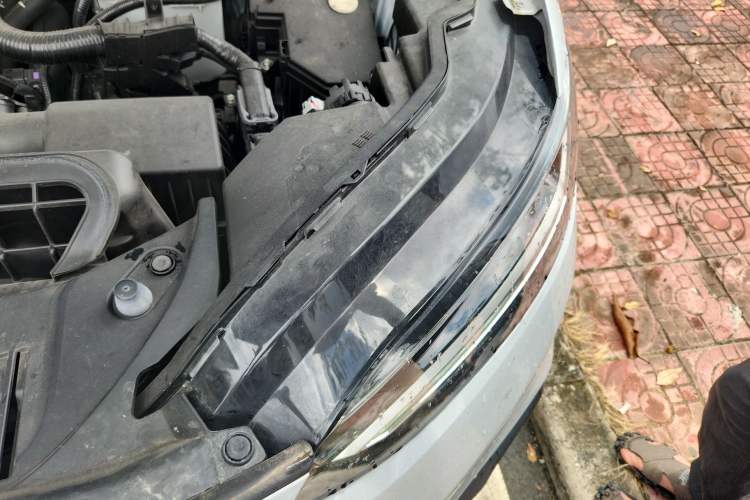 Used Honda ZR-V 2022 1.5T CVT Elite Edition Engine Bay Left
