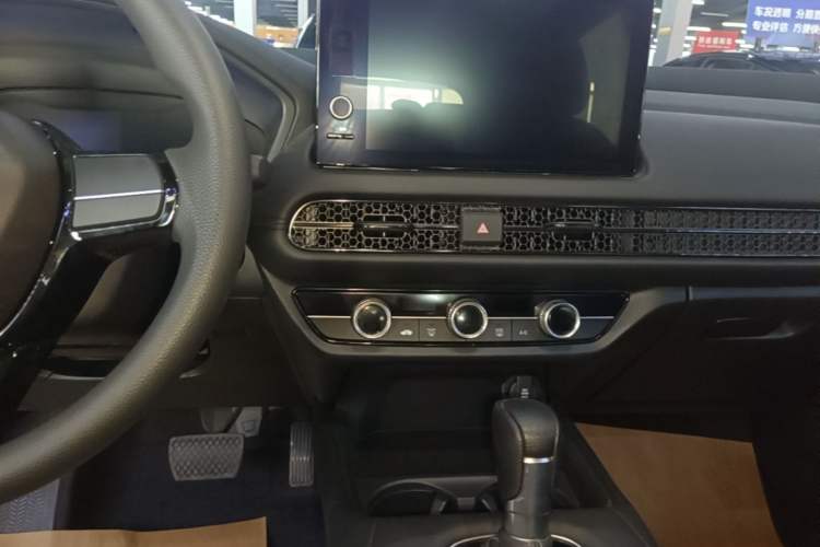Used Honda ZR-V 2022 1.5T CVT Elite Edition Audio And AC Panel