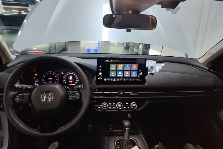 Used Honda ZR-V 2022 1.5T CVT Luxury Edition Center Console