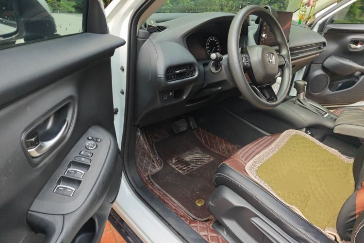 Used Honda ZR-V 2022 1.5T CVT Elite Edition Driver Seat