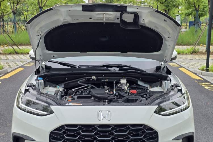 Used Honda ZR-V 2022 1.5T CVT Luxury Edition Engine Bay