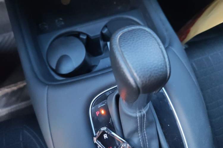 Used Honda ZR-V 2022 1.5T CVT Elite Edition Gear Lever