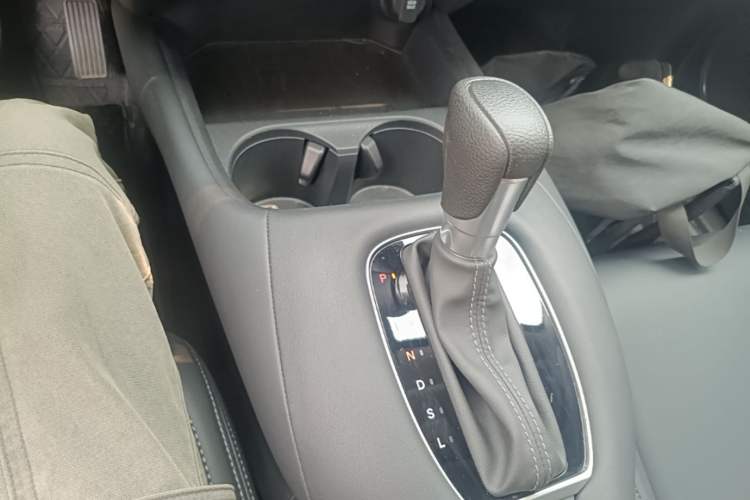Used Honda ZR-V 2022 1.5T CVT Elite Edition Gear Lever