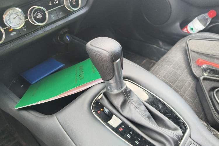 Used Honda ZR-V 2022 1.5T CVT Elite Edition Gear Lever