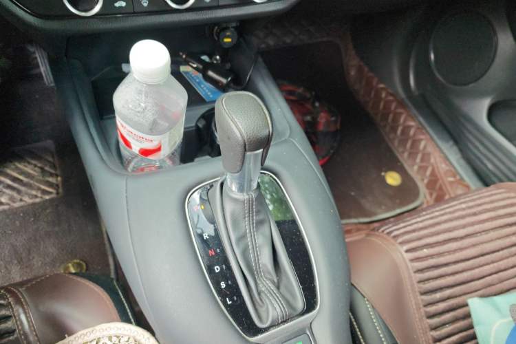 Used Honda ZR-V 2022 1.5T CVT Elite Edition Gear Lever