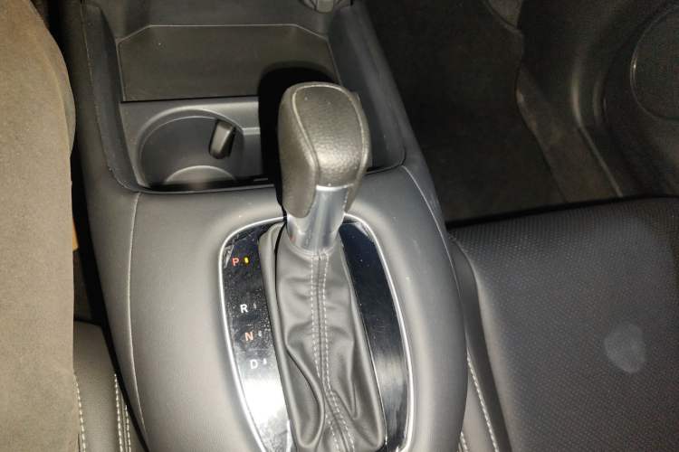 Used Honda ZR-V 2022 1.5T CVT Elite Edition Gear Lever