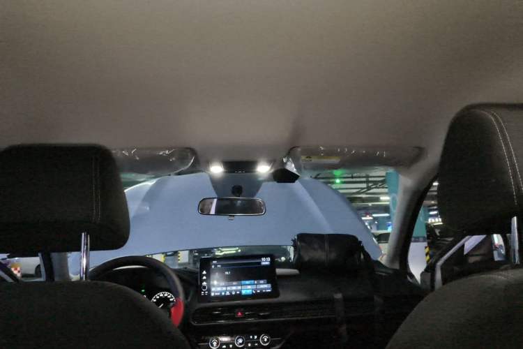 Used Honda ZR-V 2022 1.5T CVT Elite Edition Headliner