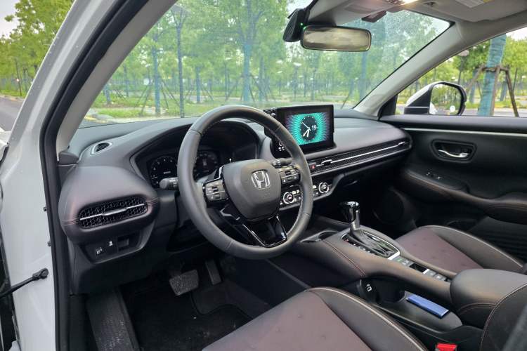 Used Honda ZR-V 2022 1.5T CVT Luxury Edition Interior 4