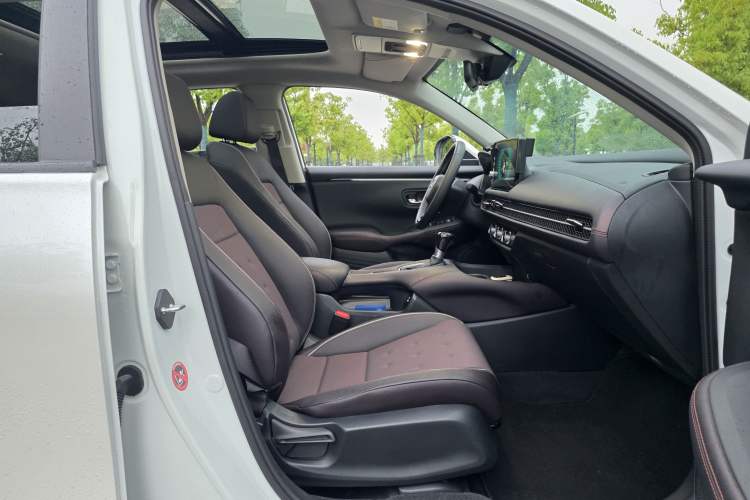 Used Honda ZR-V 2022 1.5T CVT Luxury Edition Interior 5