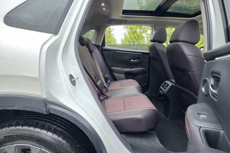 Used Honda ZR-V 2022 1.5T CVT Luxury Edition Interior 6