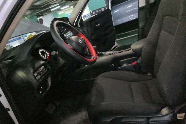 Used Honda ZR-V 2022 1.5T CVT Elite Edition Left Front Seat