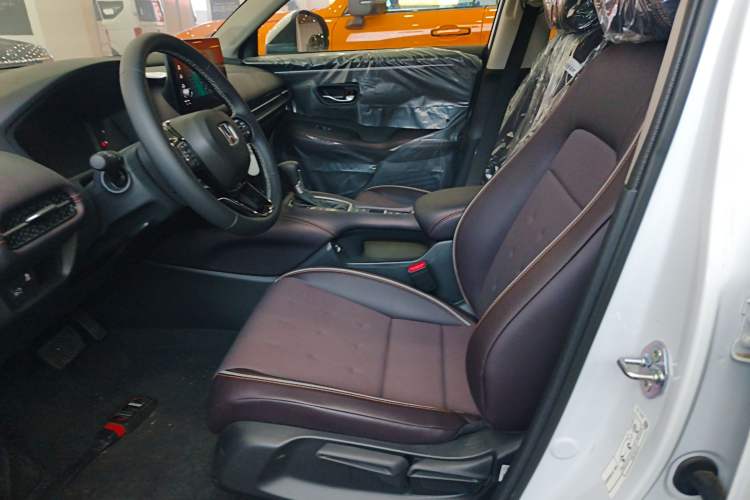 Used Honda ZR-V 2022 1.5T CVT Luxury Edition Left Front Seat