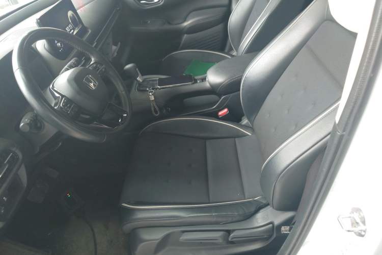 Used Honda ZR-V 2022 1.5T CVT Luxury Edition Left Front Seat