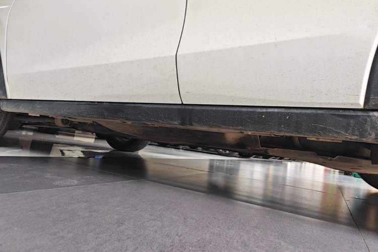 Used Honda ZR-V 2022 1.5T CVT Elite Edition Left Side Sill