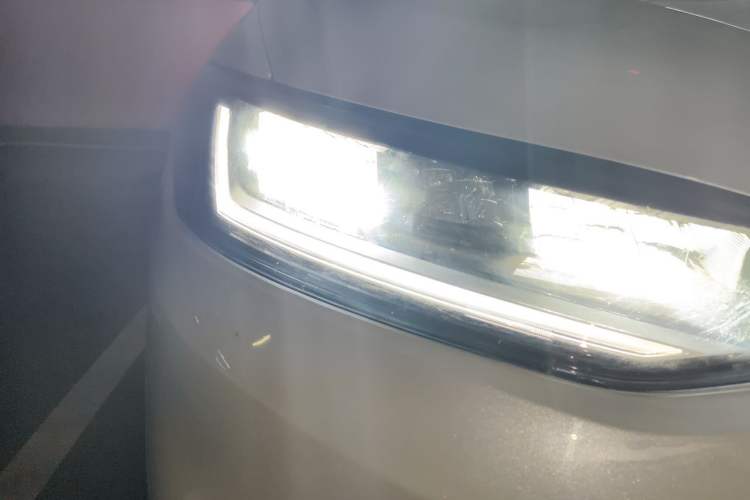 Used Honda ZR-V 2022 1.5T CVT Elite Edition Right Front Headlight