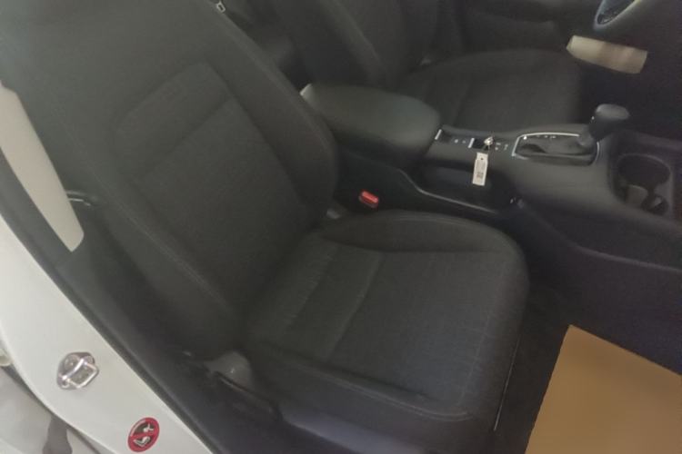 Used Honda ZR-V 2022 1.5T CVT Elite Edition Right Front Seat
