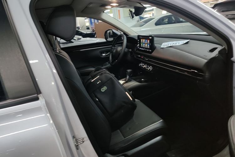 Used Honda ZR-V 2022 1.5T CVT Luxury Edition Right Front Seat