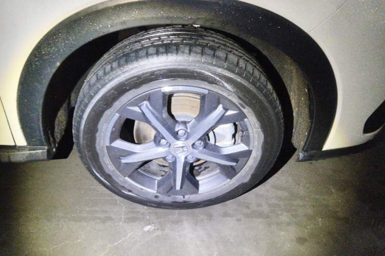 Used Honda ZR-V 2022 1.5T CVT Elite Edition Right Front Wheel Hub
