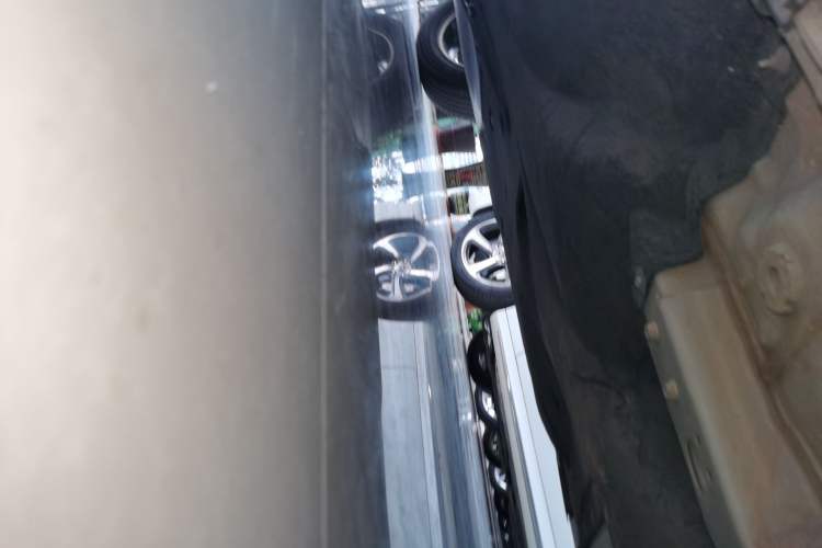 Used Honda ZR-V 2022 1.5T CVT Elite Edition Right Side Sill