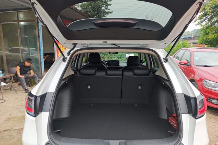 Used Honda ZR-V 2022 1.5T CVT Elite Edition Trunk