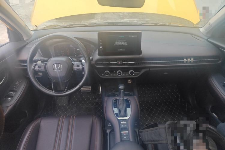 Used Honda ZR-V 2022 1.5T CVT Deluxe Edition Center Console