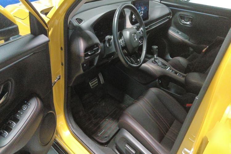 Used Honda ZR-V 2022 1.5T CVT Deluxe Edition Driver Seat