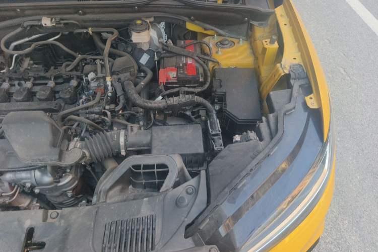 Used Honda ZR-V 2022 1.5T CVT Deluxe Edition Engine Bay Left