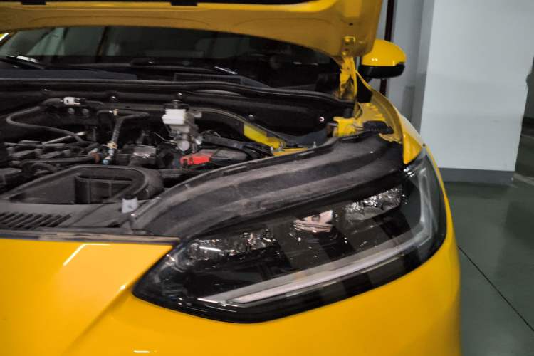 Used Honda ZR-V 2022 1.5T CVT Deluxe Edition Engine Bay Left