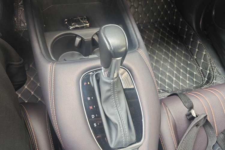 Used Honda ZR-V 2022 1.5T CVT Deluxe Edition Gear Lever