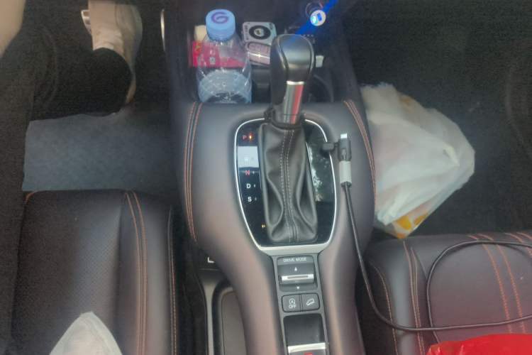 Used Honda ZR-V 2022 1.5T CVT Deluxe Edition Gear Lever